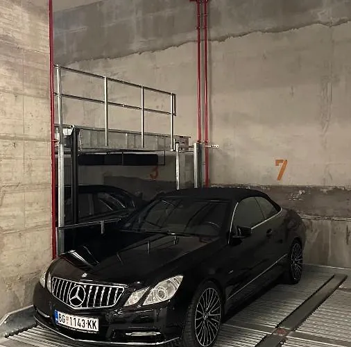 Moderna Vracar * Belgrad